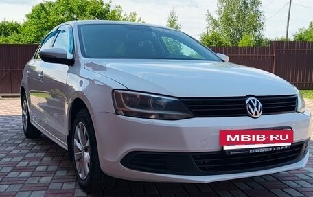 Volkswagen Jetta VI, 2013 год, 960 000 рублей, 15 фотография
