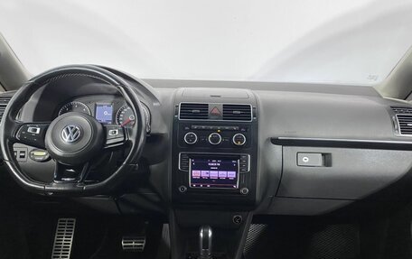Volkswagen Touran III, 2013 год, 1 100 000 рублей, 20 фотография