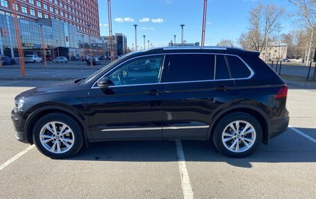 Volkswagen Tiguan II, 2018 год, 3 000 000 рублей, 3 фотография