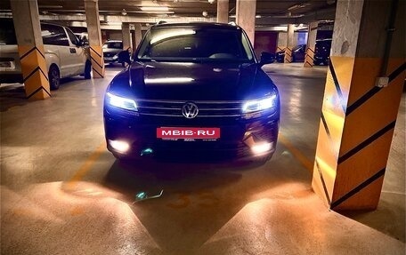 Volkswagen Tiguan II, 2018 год, 3 000 000 рублей, 5 фотография