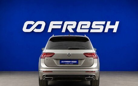 Volkswagen Tiguan II, 2018 год, 3 098 055 рублей, 4 фотография