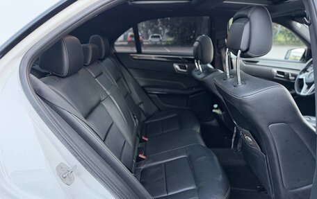 Mercedes-Benz E-Класс, 2015 год, 2 595 000 рублей, 15 фотография