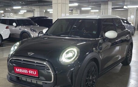 MINI Hatch, 2023 год, 1 857 000 рублей, 1 фотография