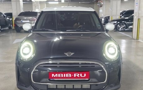 MINI Hatch, 2023 год, 1 857 000 рублей, 2 фотография