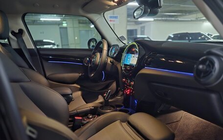 MINI Hatch, 2023 год, 1 857 000 рублей, 10 фотография
