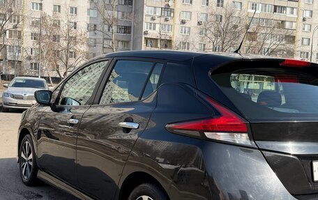 Nissan Leaf II, 2017 год, 1 750 000 рублей, 5 фотография