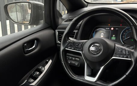 Nissan Leaf II, 2017 год, 1 750 000 рублей, 7 фотография