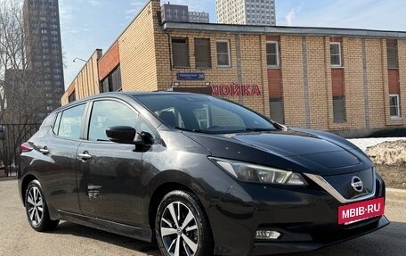 Nissan Leaf II, 2017 год, 1 750 000 рублей, 4 фотография