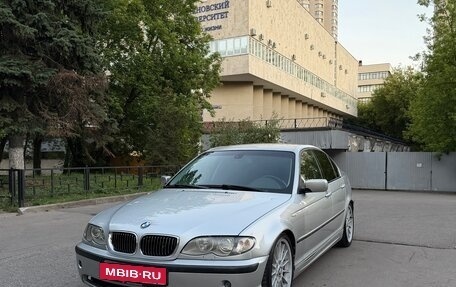 BMW 3 серия, 2004 год, 850 000 рублей, 1 фотография
