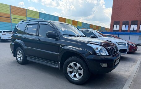 Toyota Land Cruiser Prado 120 рестайлинг, 2005 год, 1 475 000 рублей, 16 фотография