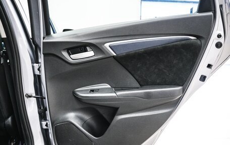 Honda Shuttle II, 2017 год, 1 350 000 рублей, 24 фотография