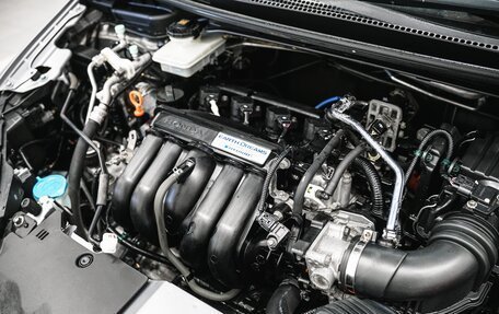 Honda Shuttle II, 2017 год, 1 350 000 рублей, 29 фотография