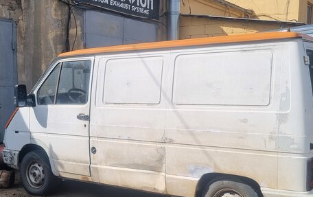 Renault Trafic, 1999 год, 330 000 рублей, 2 фотография