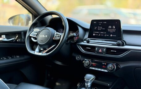 KIA Cerato IV, 2022 год, 2 290 000 рублей, 16 фотография