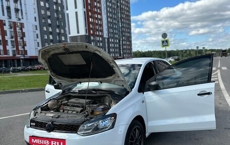 Volkswagen Polo VI (EU Market), 2010 год, 705 000 рублей, 2 фотография