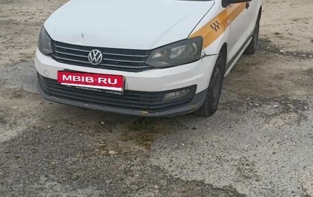 Volkswagen Polo VI (EU Market), 2019 год, 834 000 рублей, 2 фотография