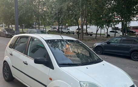 Ford Fiesta, 2004 год, 350 000 рублей, 2 фотография