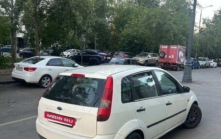 Ford Fiesta, 2004 год, 350 000 рублей, 4 фотография