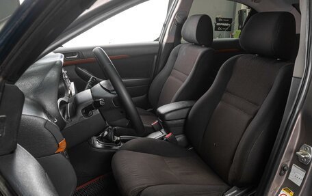 Toyota Avensis III рестайлинг, 2006 год, 859 000 рублей, 11 фотография