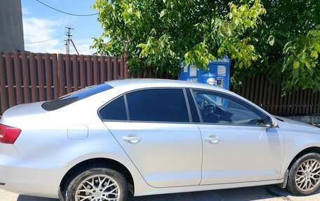 Volkswagen Jetta VI, 2015 год, 800 000 рублей, 6 фотография