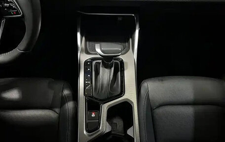 Geely Emgrand, 2022 год, 915 000 рублей, 10 фотография