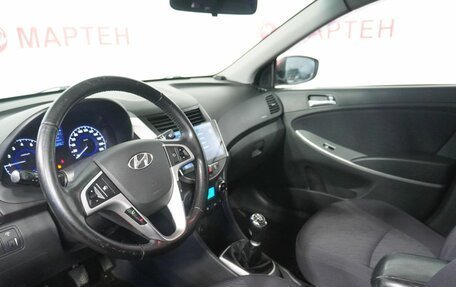Hyundai Solaris II рестайлинг, 2011 год, 720 000 рублей, 9 фотография