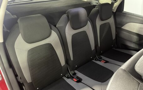 Citroen C4 Picasso II рестайлинг, 2014 год, 800 000 рублей, 14 фотография