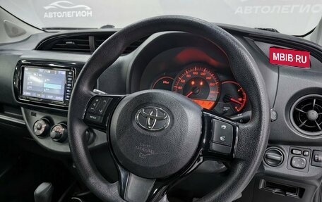 Toyota Vitz, 2019 год, 950 000 рублей, 11 фотография