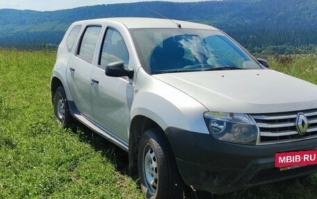 Renault Duster I рестайлинг, 2012 год, 800 000 рублей, 2 фотография