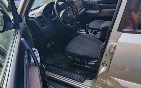 Mitsubishi Pajero IV, 2012 год, 2 320 000 рублей, 8 фотография
