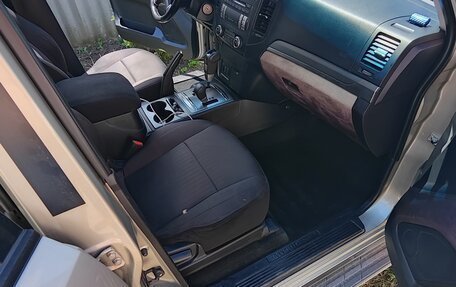 Mitsubishi Pajero IV, 2012 год, 2 320 000 рублей, 26 фотография