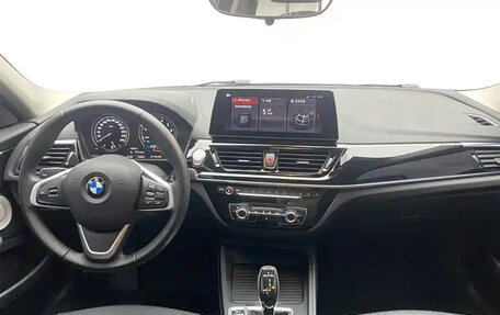 BMW 1 серия, 2020 год, 1 355 000 рублей, 23 фотография