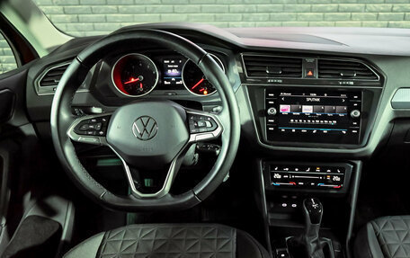 Volkswagen Tiguan II, 2021 год, 2 765 000 рублей, 16 фотография