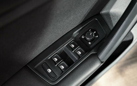 Volkswagen Tiguan II, 2021 год, 2 765 000 рублей, 13 фотография