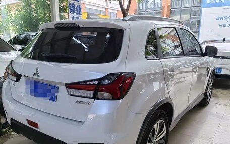 Mitsubishi ASX I рестайлинг, 2022 год, 1 600 000 рублей, 5 фотография