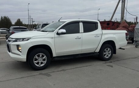 Mitsubishi L200 IV рестайлинг, 2020 год, 2 300 000 рублей, 4 фотография