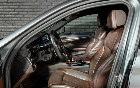 BMW 5 серия, 2018 год, 3 920 000 рублей, 10 фотография