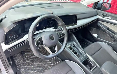 Volkswagen Golf VIII, 2023 год, 2 020 000 рублей, 5 фотография