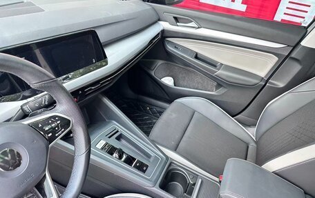 Volkswagen Golf VIII, 2023 год, 2 020 000 рублей, 6 фотография