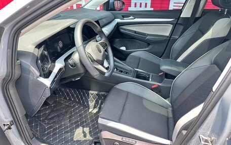 Volkswagen Golf VIII, 2023 год, 2 020 000 рублей, 4 фотография