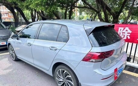 Volkswagen Golf VIII, 2023 год, 2 020 000 рублей, 2 фотография