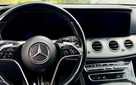 Mercedes-Benz E-Класс, 2021 год, 3 000 000 рублей, 5 фотография