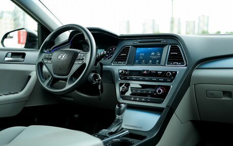 Hyundai Sonata VII, 2015 год, 1 249 000 рублей, 10 фотография