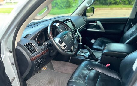 Toyota Land Cruiser 200, 2012 год, 2 990 000 рублей, 6 фотография