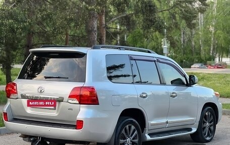 Toyota Land Cruiser 200, 2012 год, 2 990 000 рублей, 4 фотография