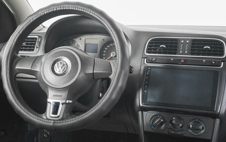 Volkswagen Polo VI (EU Market), 2011 год, 599 000 рублей, 13 фотография