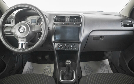 Volkswagen Polo VI (EU Market), 2011 год, 599 000 рублей, 14 фотография