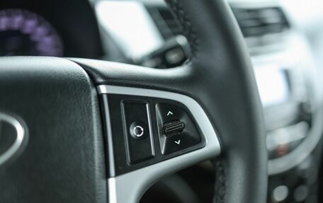 Hyundai Solaris II рестайлинг, 2011 год, 659 000 рублей, 18 фотография