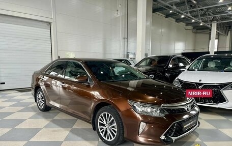 Toyota Camry, 2017 год, 2 049 000 рублей, 3 фотография