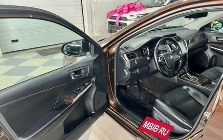 Toyota Camry, 2017 год, 2 049 000 рублей, 9 фотография